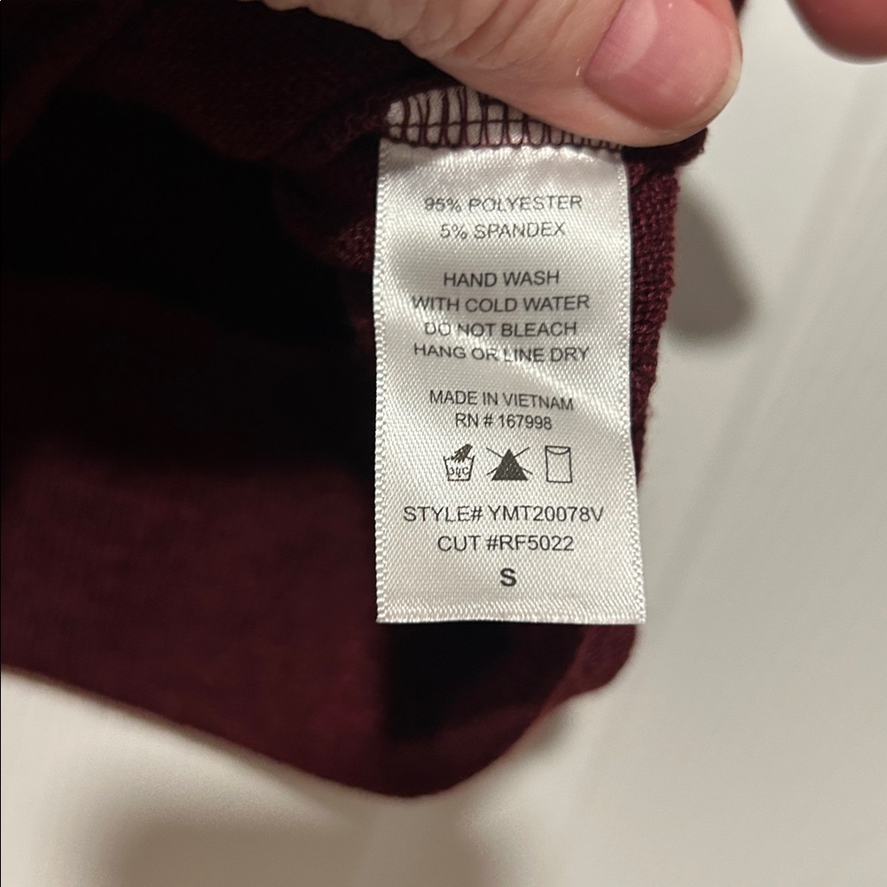 NWOT-Light Weight Sweater Small-You & Me Burgundy Long Sleeve Casual - Picture 5 of 11